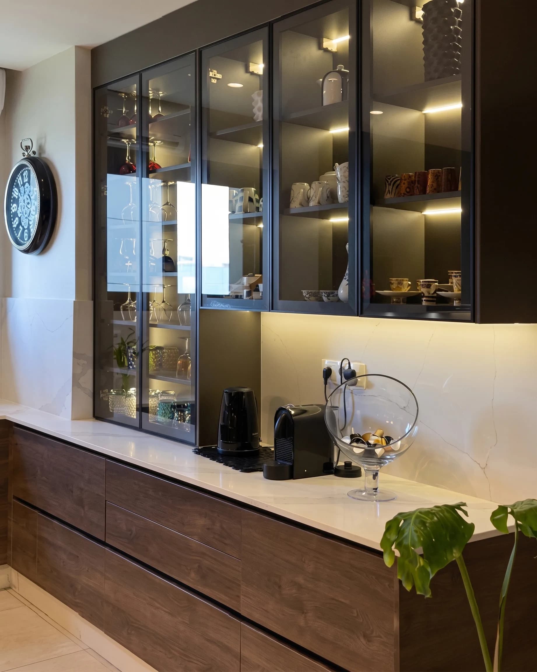 Glass Display Cabinetry, Cabinetry project by M.ALABBAR, Suwanee GA